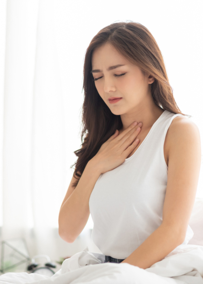 ماذا تأكلين وماذا تتجنبين عند الإصابة بالتهاب الحلق