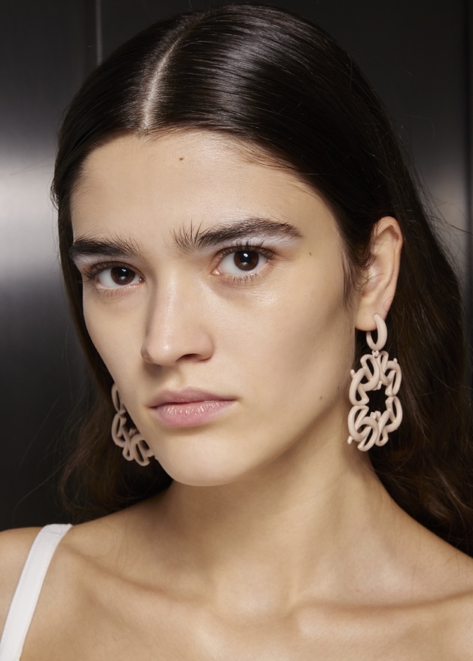  مكونات طبيعية للعناية بالبشرة قبل حضور حفلات رأس السنة 2023