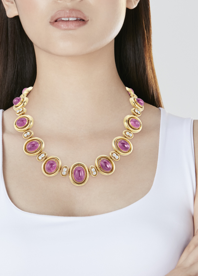 مزاد كريستيز Jewels Online يتألق بأرقى مجوهرات الشتاء