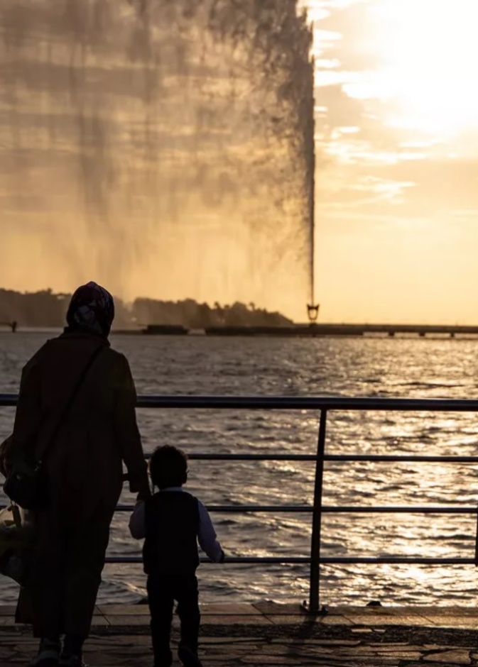 نافورة الملك فهد وتجربة ساحرة بانتظار الزوار