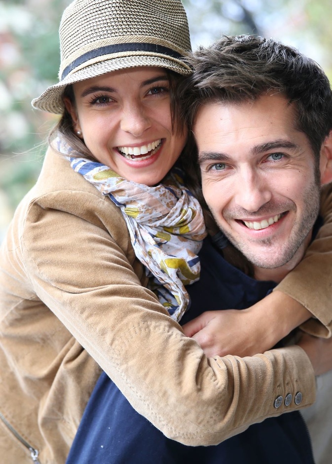 هي رقيقة وعاطفية .. التزم بهذه الوصايا العشر واملك قلبها واكسبها للأبد