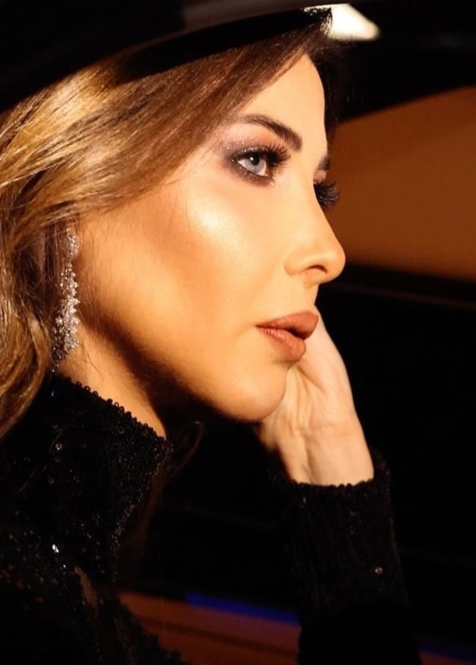 مكياج سموكي ناعم على طريقة نانسي عجرم لسهرات رأس السنة