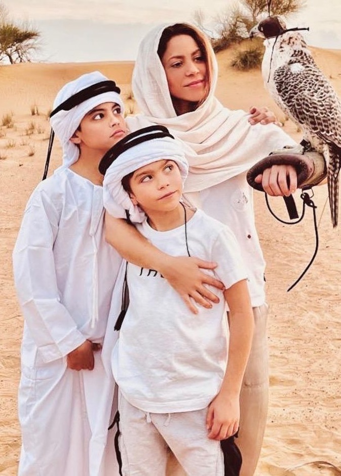 شاكيرا وأبنائها