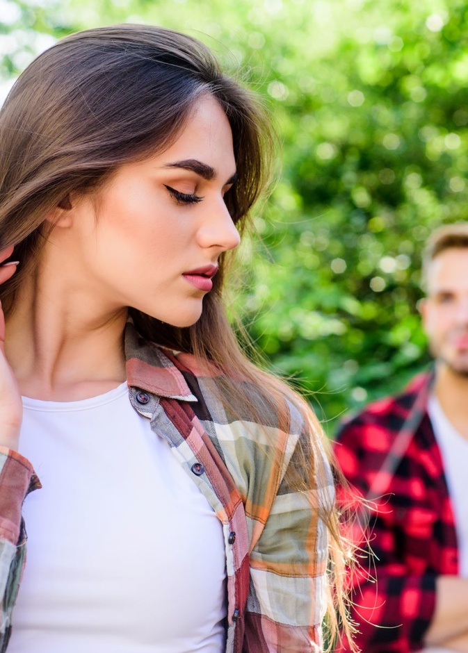 5 أمور تُنفر المرأة من الرجل بعد حديثه معها لأول مرة