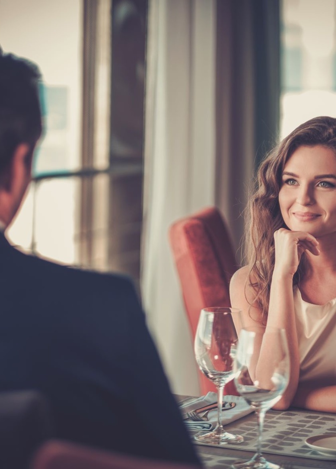 5 علامات تدل على وقوع المرأة قوية الشخصية في الحب