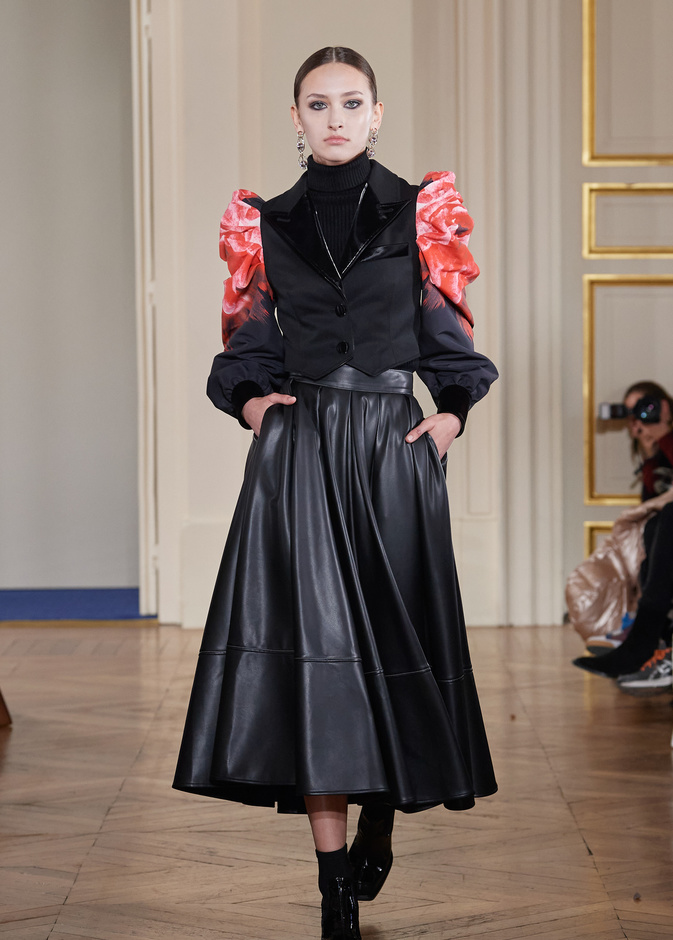 أجمل 6 موديلات تنانير بقصة الكلوش