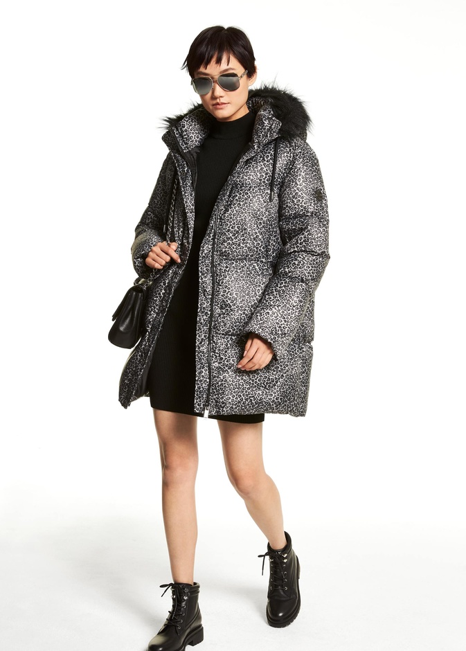 دور أزياء قدمت تصورًا غير متوقع للنقشات الحيوانية لشتاء 2023