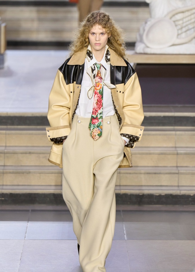 7 دور قدّمت سترات واسعة القصّات لموسم خريف وشتاء 2022