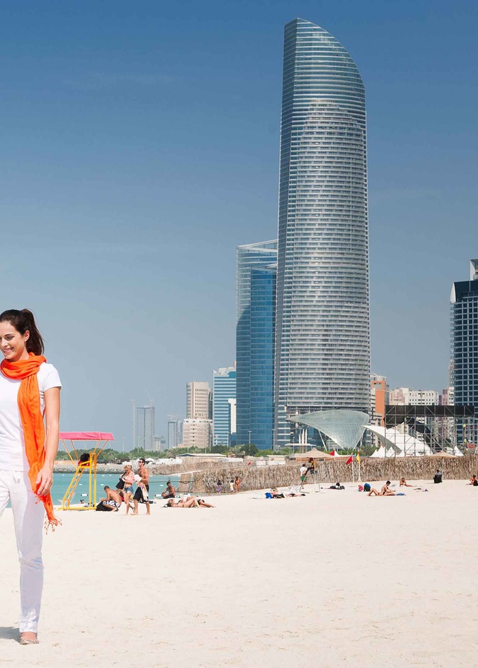 أبوظبي والتي تتمتع بجميع المقومات التي تجعلها وجهة سياحية مثالية لقضاء أجازة شتوية رائعة