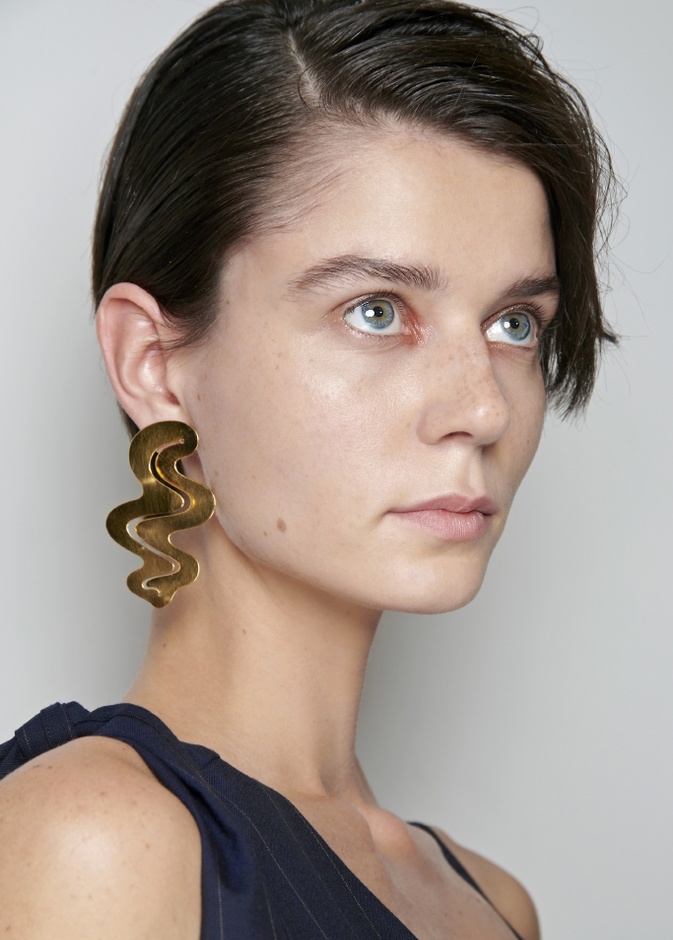 تقنيات تجميلية لعلاج الهالات الداكنة