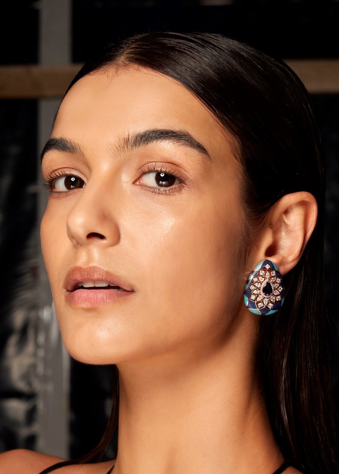 كيفية العناية بالبشرة السمراء