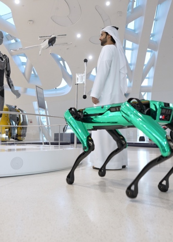  تجربة ممتعة مع الربوت الذكي في متحف المستقبل