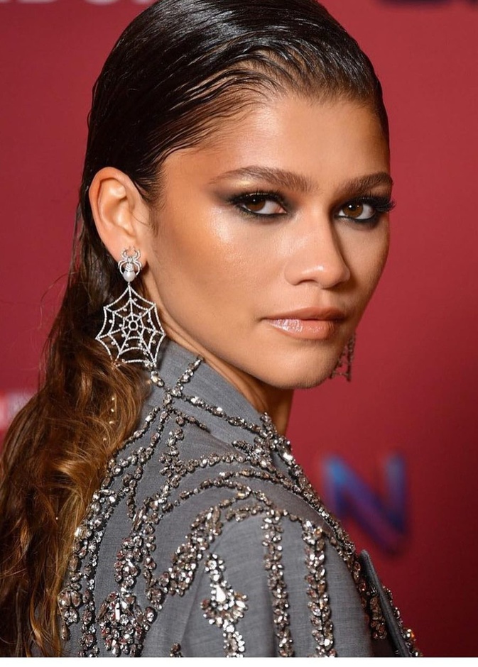  صيحات جمالية إعتمدتها زندايا ولا تزال رائجة في المواسم