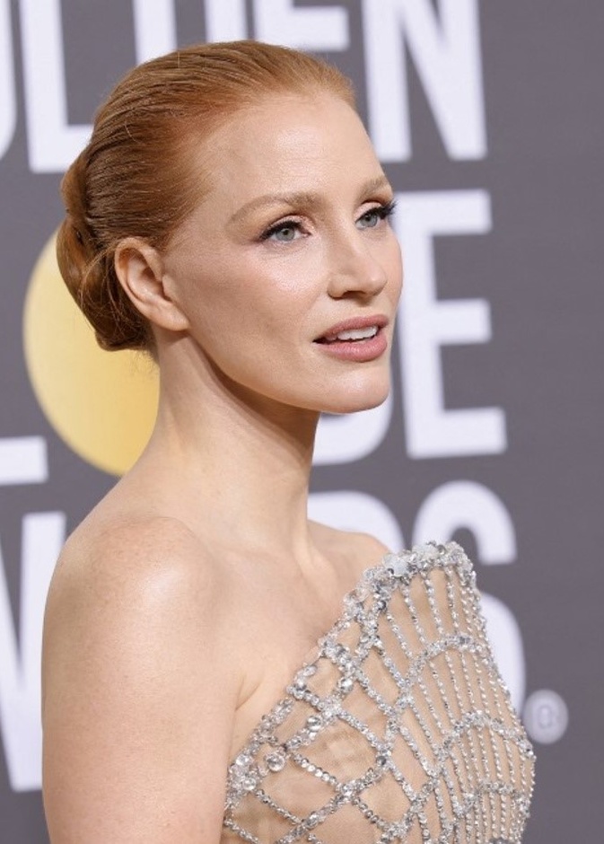 الإطلالات الجمالية للنجمات من تسريحات الشعر والمكياج في حفل Golden Globes للعام 2023