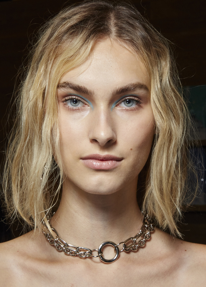 ما هي مميزات حقن الفيلر لتجديد شباب البشرة