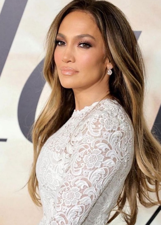 10نصائح مُهمة من أشهر النجمات العالميات للحصول على بشرة مُشرقة