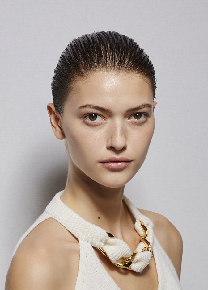 حيل للبشرة الجافة تفيدك في روتين جمالك اليومي