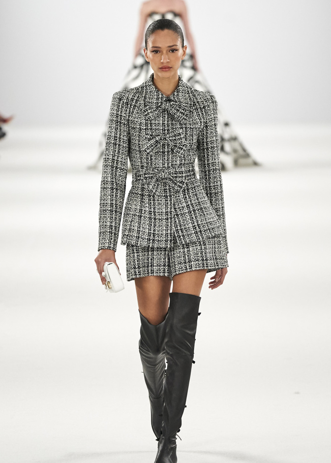 6 أفكار لارتداء موضة البوت فوق الركبة