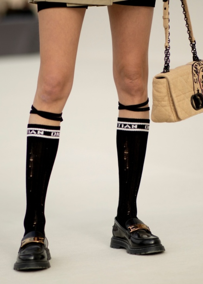 4 أحذية أنيقة ومريحة تناسب إطلالات العمل الرسمية..