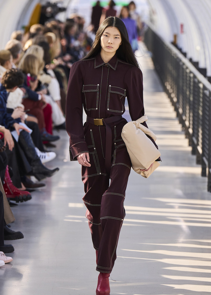 لاطلالة كاجوال أو سهرة مسائية اختاري الجمبسوت المثالي حسب المناسبة 