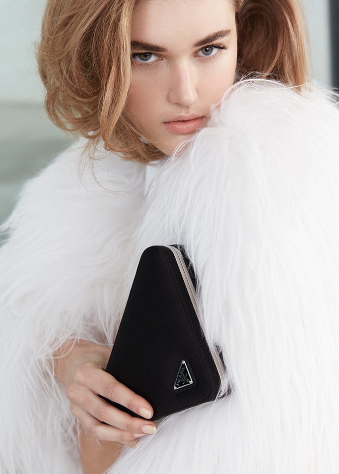 جلسة تصويرية خاصة بـ"هي" تحت عنوان The Muse of  Incommunicability