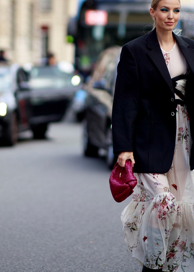 أزياء وأسلوب مولودة برج الحوت تتميّز بالبوهيمية والرومانسية