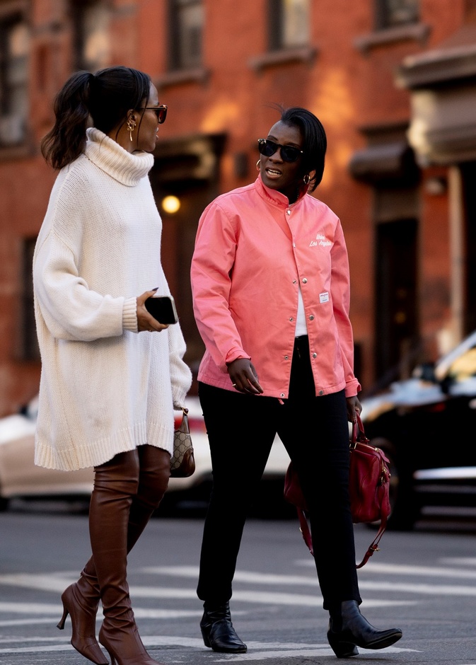 3 أبراج هي الأكثر توافقًا مع مولودة برج الدلو