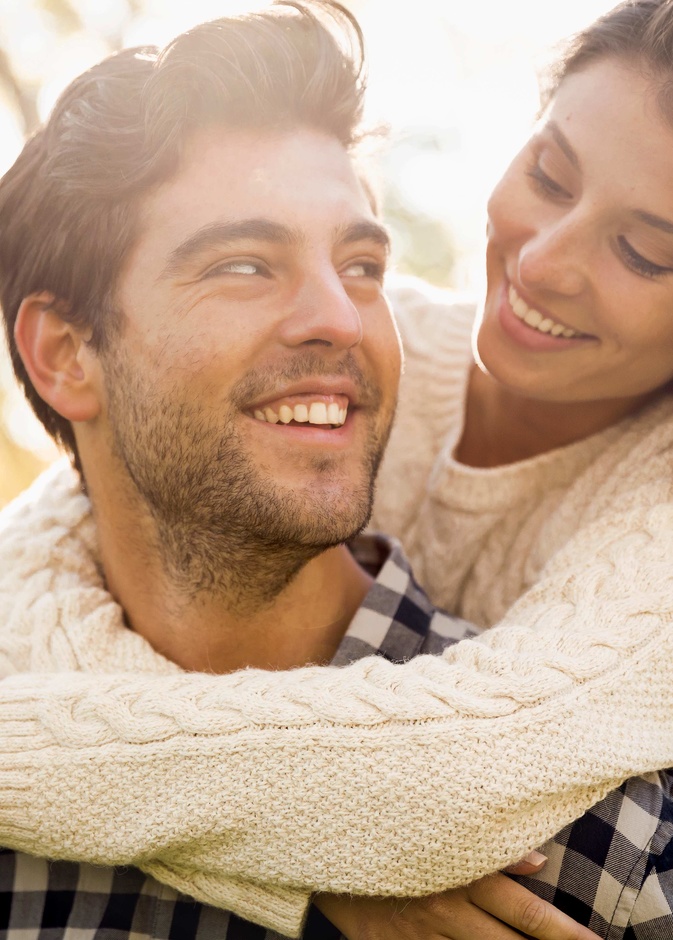  الحب وحده لا يكفي لنجاح العلاقة بين الشريكين بل يجب أن يرافقه التفاهم والاحترام 