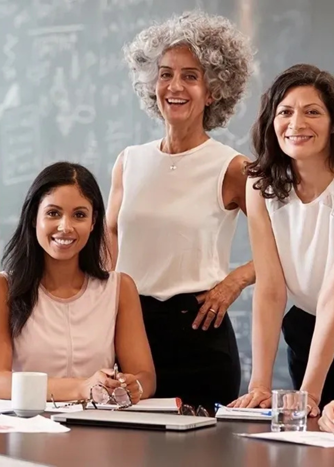 السيدات في قطاع الأعمال...المميزات، التحديات والفرص