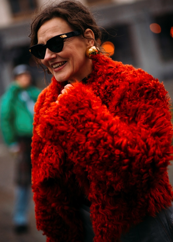 خلف قوة امرأة برج الدلو سنجد انسانة ذكية مستقلة والأهم مميّزة عن غيرها