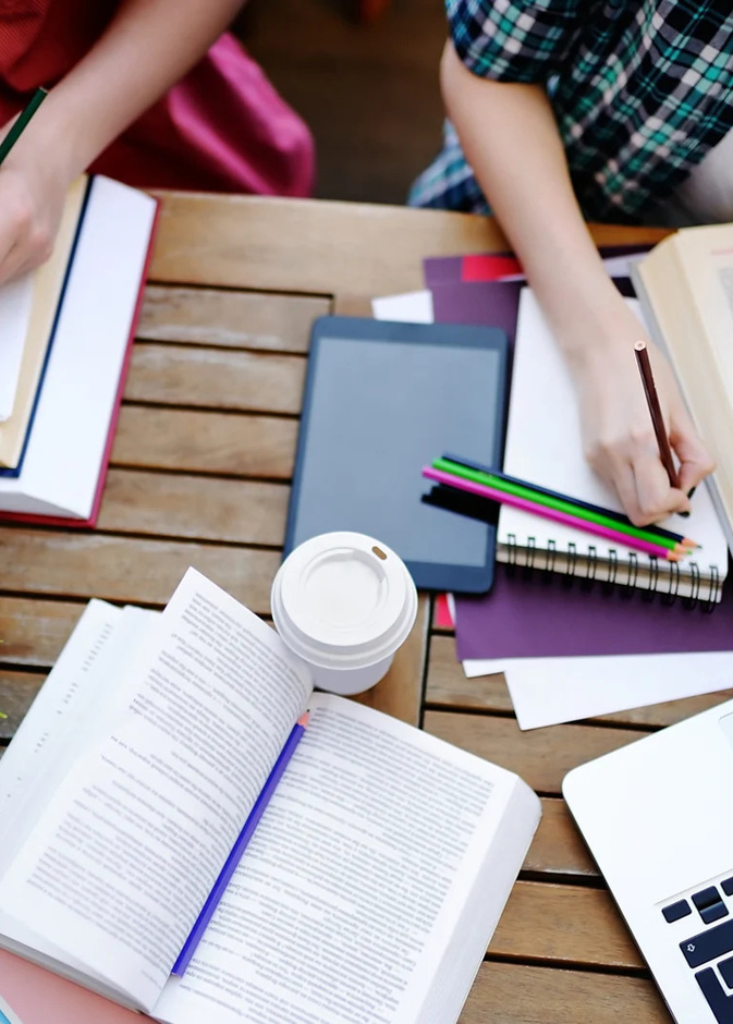 طرق عملية وغير مكلفة لمساعدتك على التعلم والدراسة بعيدا عن التعليم النظامي