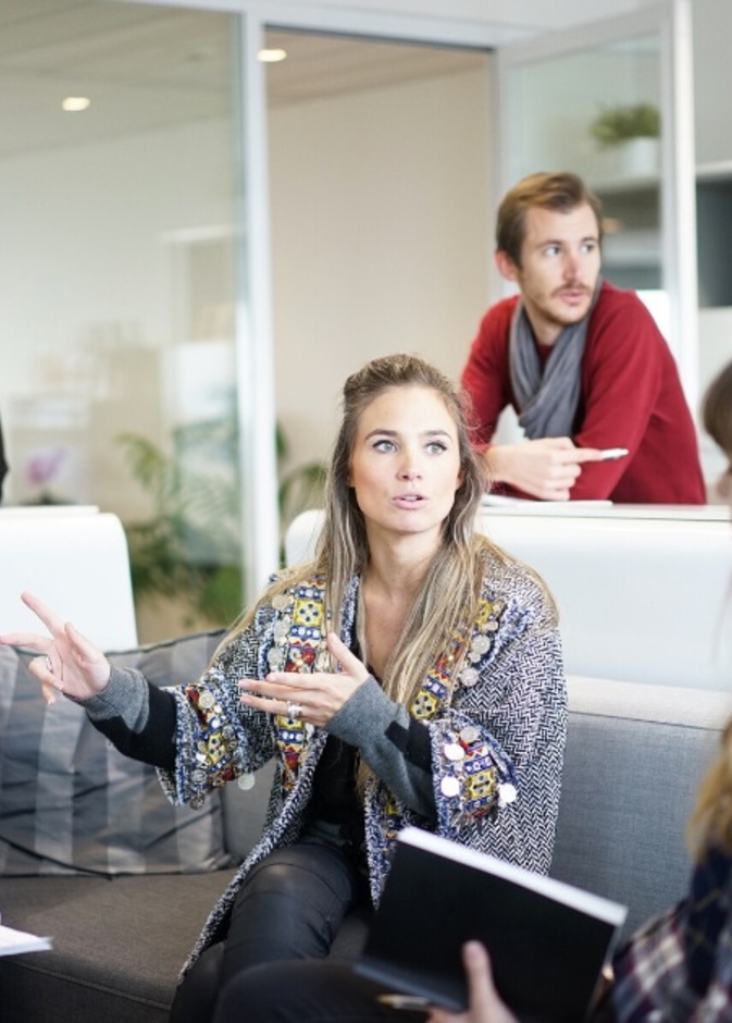 نصائح للسيدات لإتقان فن التواصل لحياة مهنية أكثر نجاحا