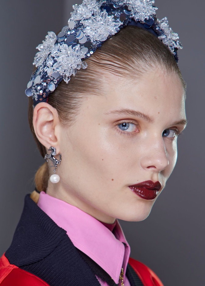 ألوان أحمر الشفاه المخملي اللماع من دار Ferrari