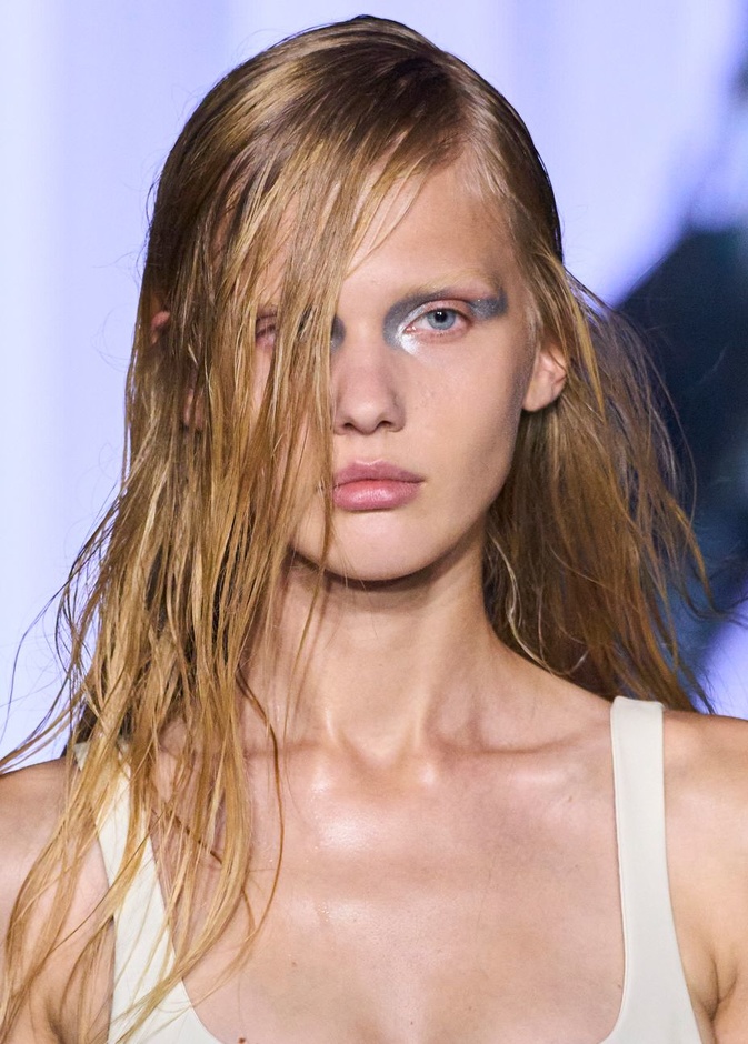 ظلال عيون مشرقة من دار Chloe