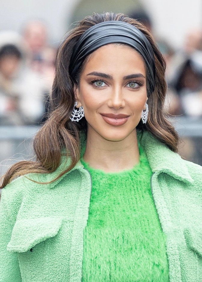 اتجاهات جمالية تطبع إطلالتك في فبراير 2023 بأسلوب مدونات الجمال