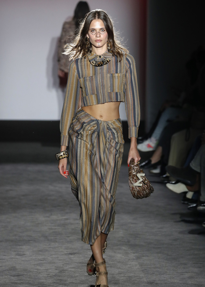 الطقم المميّز صيحة ربيعية مستمرة معنا من Casademunt