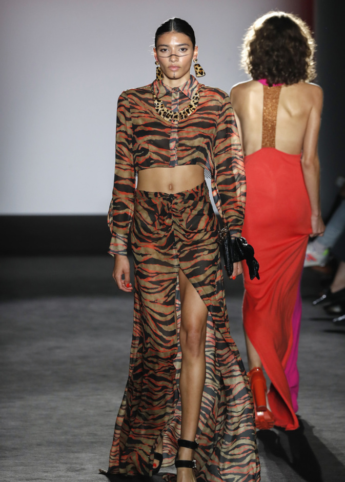 القميص المنقش صيحة ربيعية لافتة من Casademunt by maite