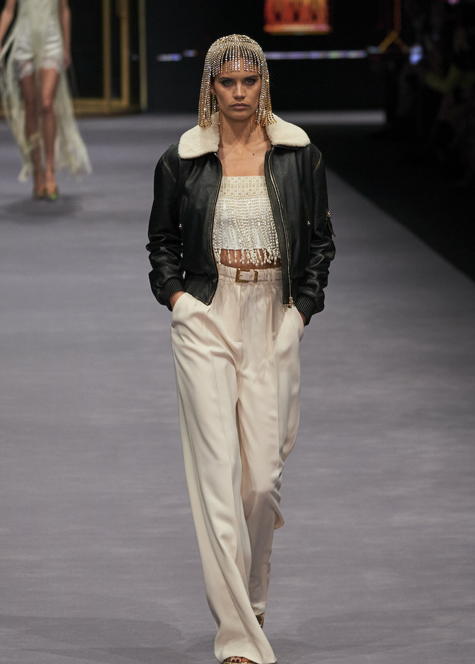 مجموعة اليزابيتا فرانكي تصاميم متنوعة وأفكار مختلفة 