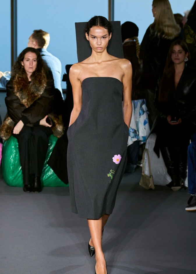 مجموعة Christopher Kane لخريف وشتاء 2023-2024