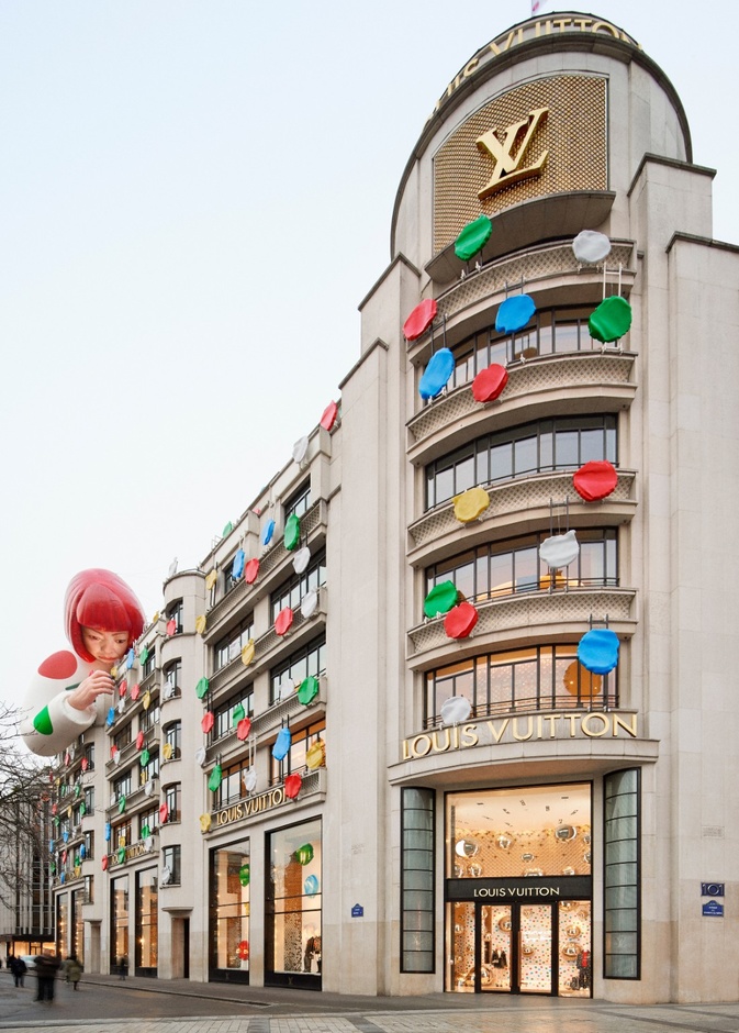 "يايوي كوساما" و"لويس فويتون" بين الفن والموضة إمكانات إبداعية لامتناهية