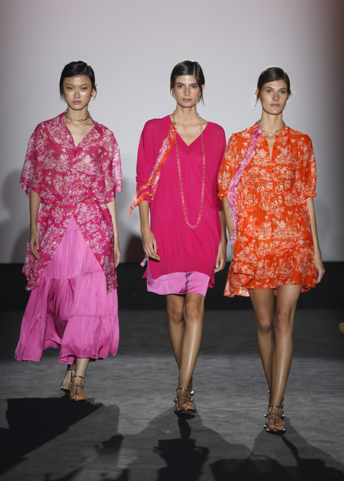 إطلالة بألوان منعشة لربيع 2023 من Lebor Gabala