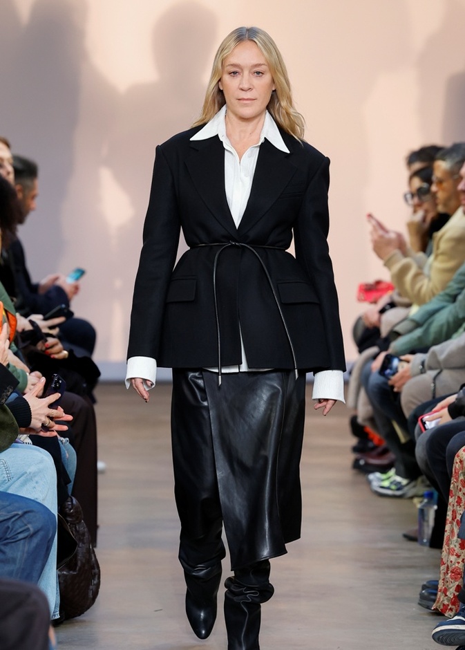 مجموعة دار "بروينزا شولر" Proenza Schouler لخريف وشتاء 2023 - 2024