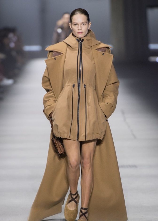 مجموعة Tod's أساسية وحديثة من قطع أيقونية قيّمة