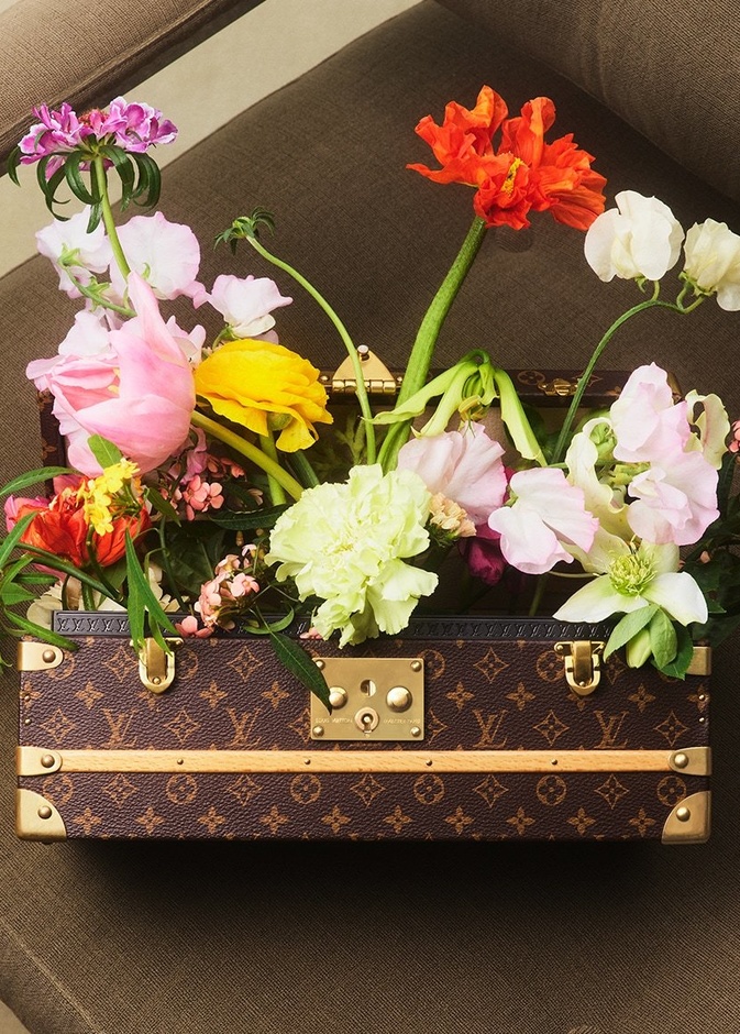 دور الأزياء العالمية تصوّر الحب بأجمل الطرق