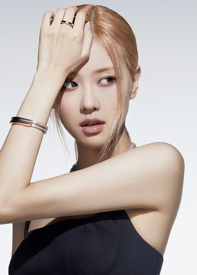 بين أساور الـBangles ومجوهرات اللؤلؤ...واكبي موضة ربيع 2023 مع 10 تصاميم لافتة