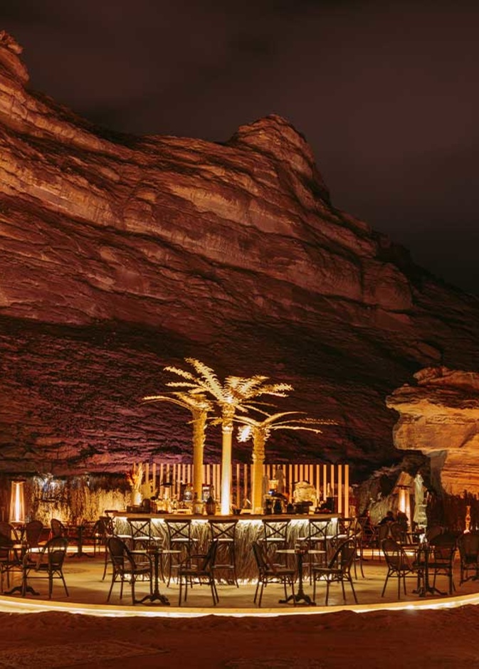 تجارب ساحرة في العلا