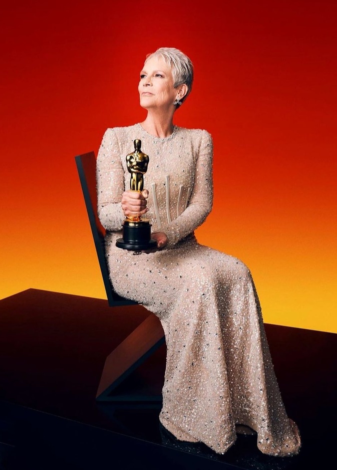 بعد فوزها بجائزة الأوسكار.. جولة داخل منزل جيمي لي كورتيس في لوس أنجلوس