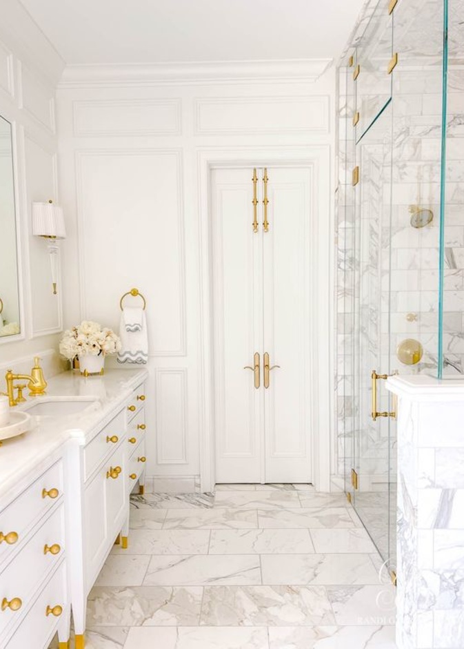 5 أسباب لطلاء الأبواب الداخلية للمنزل بنفس لون الجدران