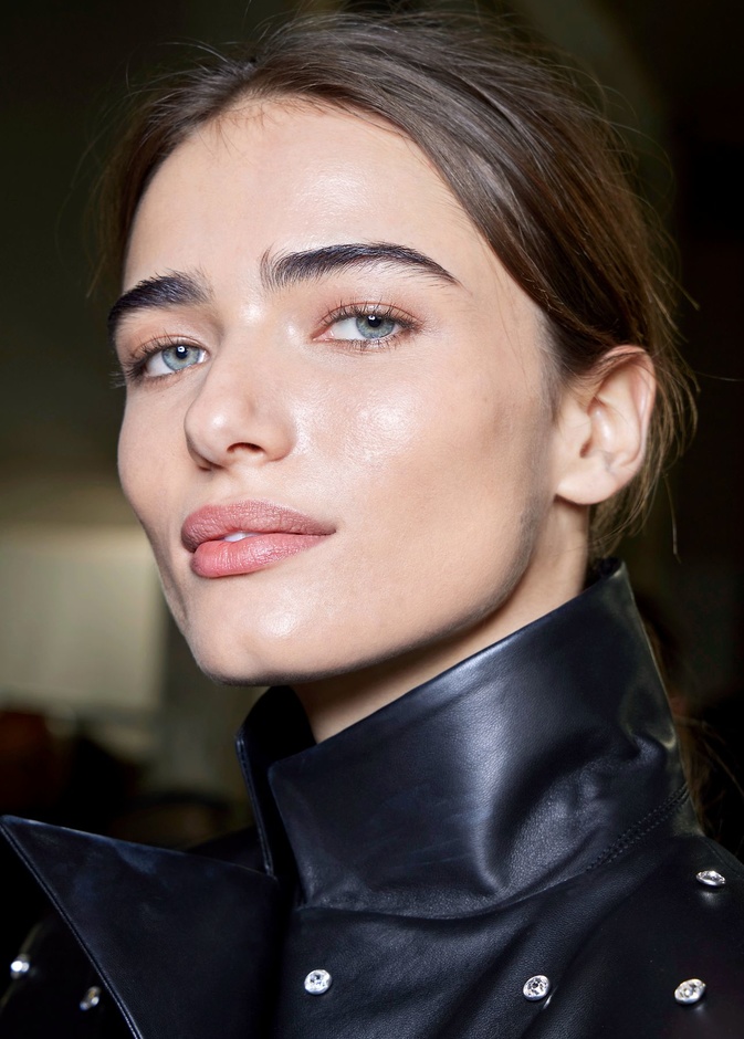 شفاهك باهتة في رمضان؟ إليك أفضل الحلول لتوريدها