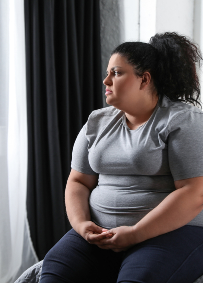 احذري... 8 أسوأ أطعمة تُسبب الإجهاد وزيادة الوزن